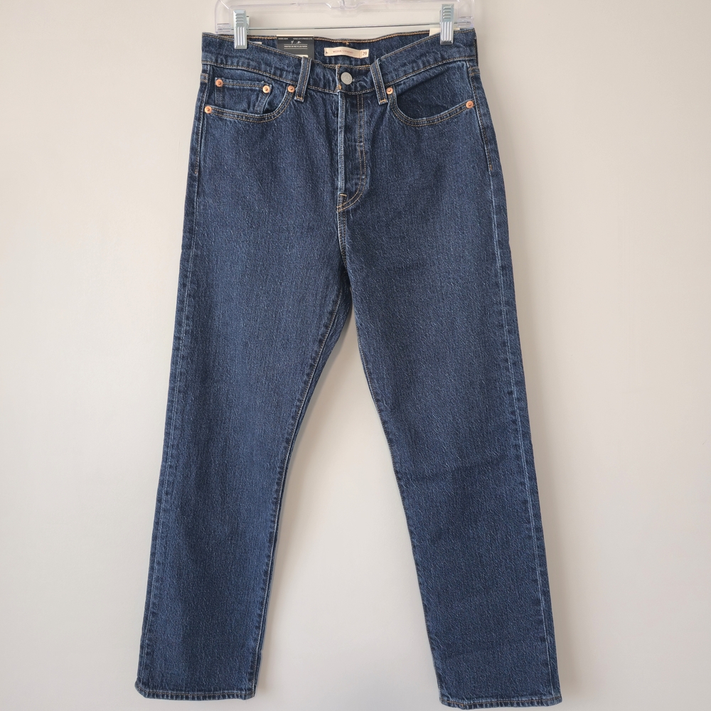 Levi's Premium Wedgie Straight Jean Women 29 Mid Wash NWT